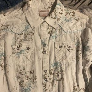 Ariat Women's White Floral Button Down Shirt